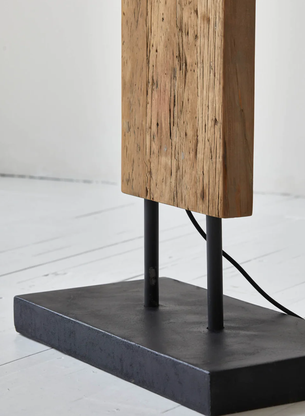 Fonte Floor Lamp