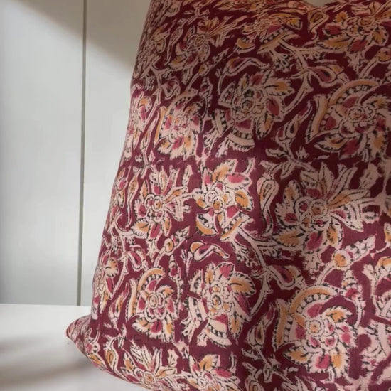 Fall cushion insiration, Brick cushions, Brick throw pillows, vintage style, vintage feel, boho, damask cushion, decorative pillow